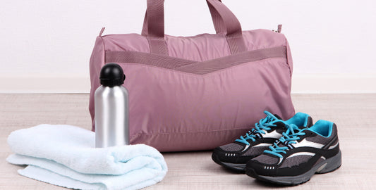 Quick and Efficient: Essential Gym Bag Tips and Fall Makeup Guide